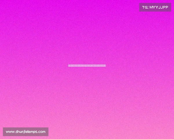 女人没事爱笑有事能扛以微笑化解风雨以坚强撑起生活天空